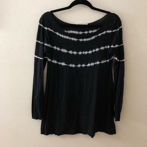urban outfitter black and white tunic